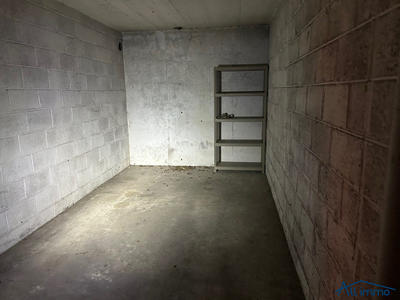 Parking / Garage - 13 m²