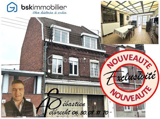 Maison - 270 m² - 8 pièces