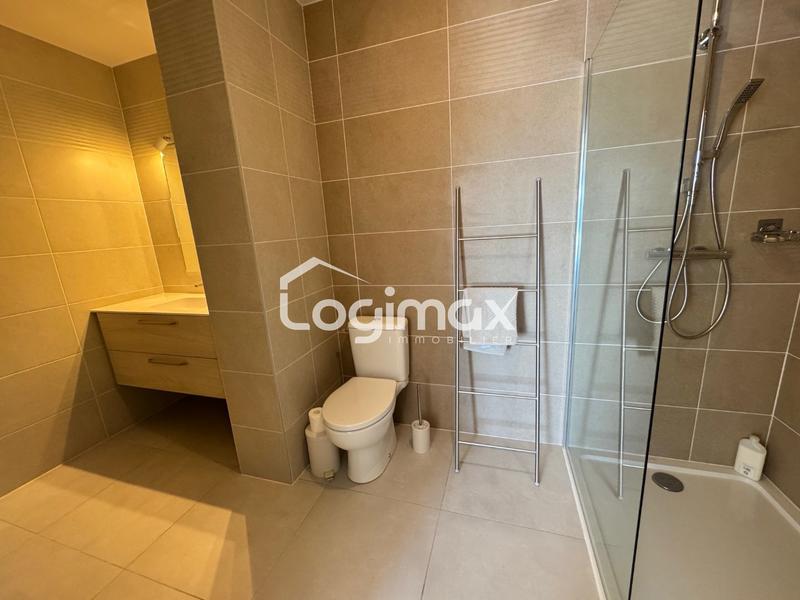 Appartement - 120 m² - 6 pièces