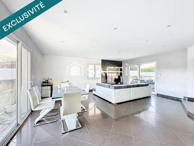 Maison - 133 m² - 5 pièces