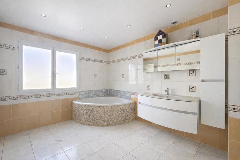 Maison - 165 m² - 7 pièces