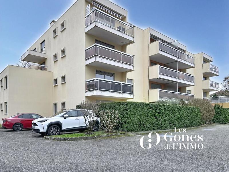 Appartement - 94 m² - 4 pièces