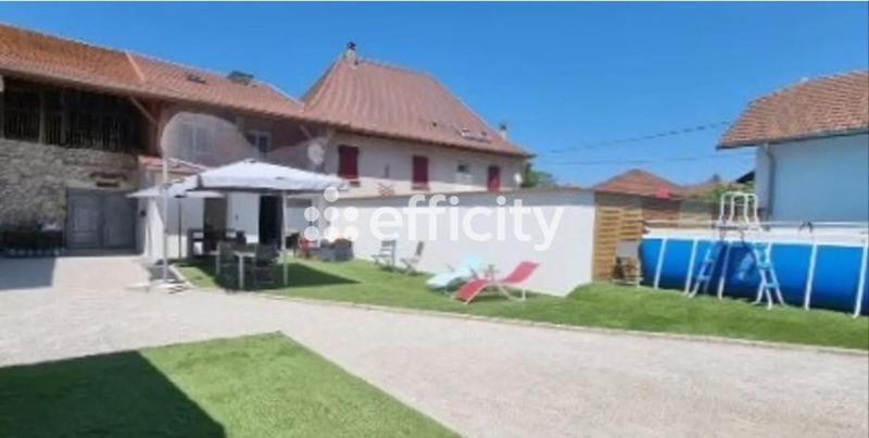 Maison - 206 m² - 7 pièces