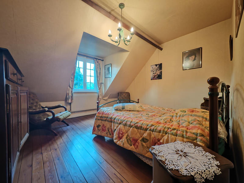 Maison - 180 m² - 7 pièces