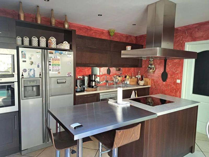 Maison - 158 m² - 6 pièces