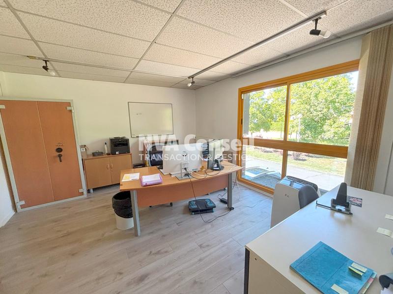 Bureau - 456 m²