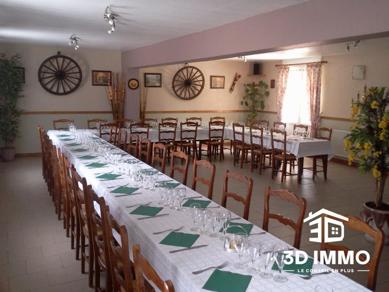 Maison - 286 m² - 14 pièces