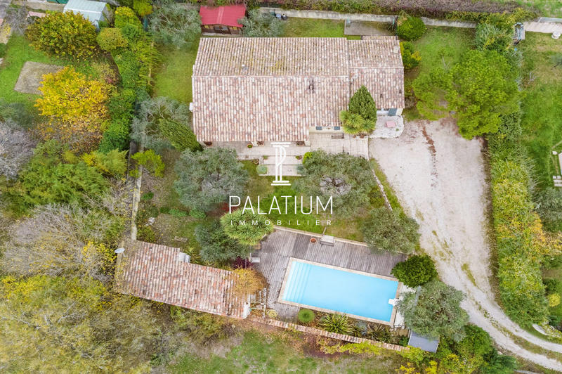 Maison - 147 m² - 6 pièces