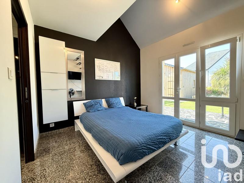 Maison - 210 m² - 8 pièces