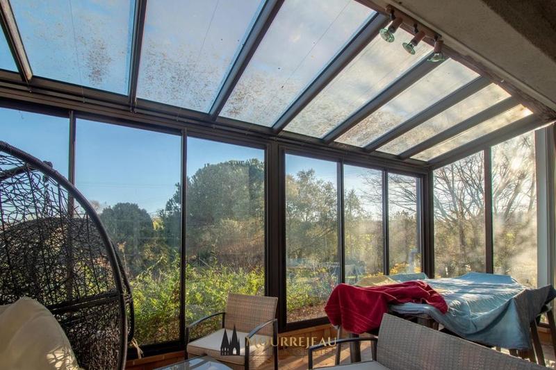 Maison - 260 m² - 8 pièces