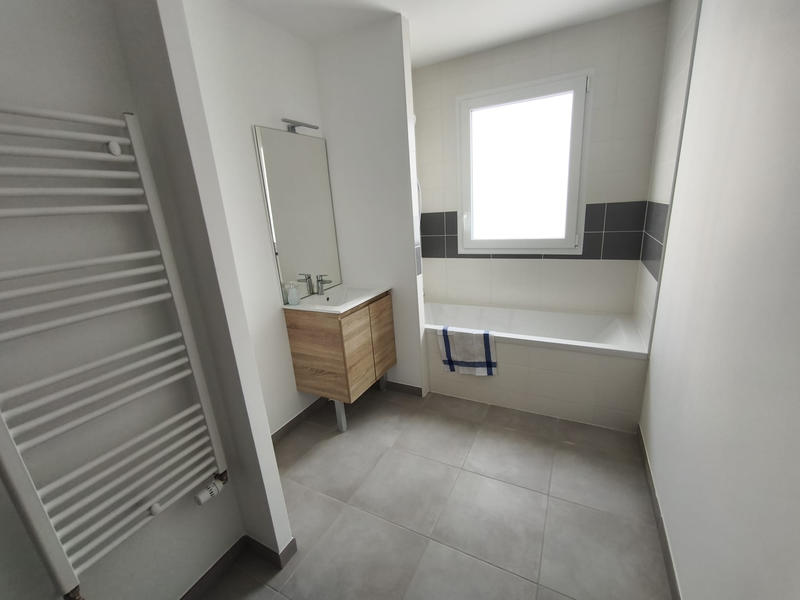 Appartement - 84 m² - 4 pièces