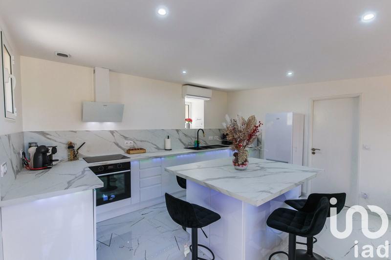 Maison - 175 m² - 9 pièces