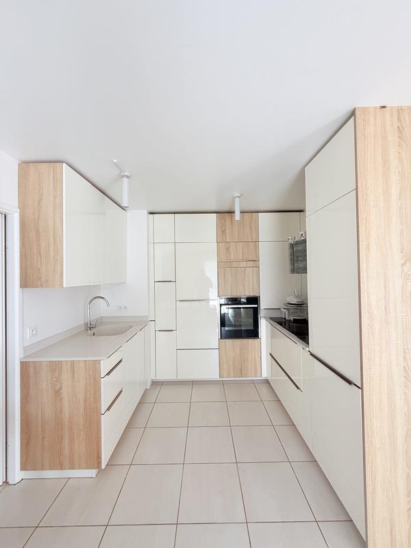 Appartement - 100 m² - 4 pièces