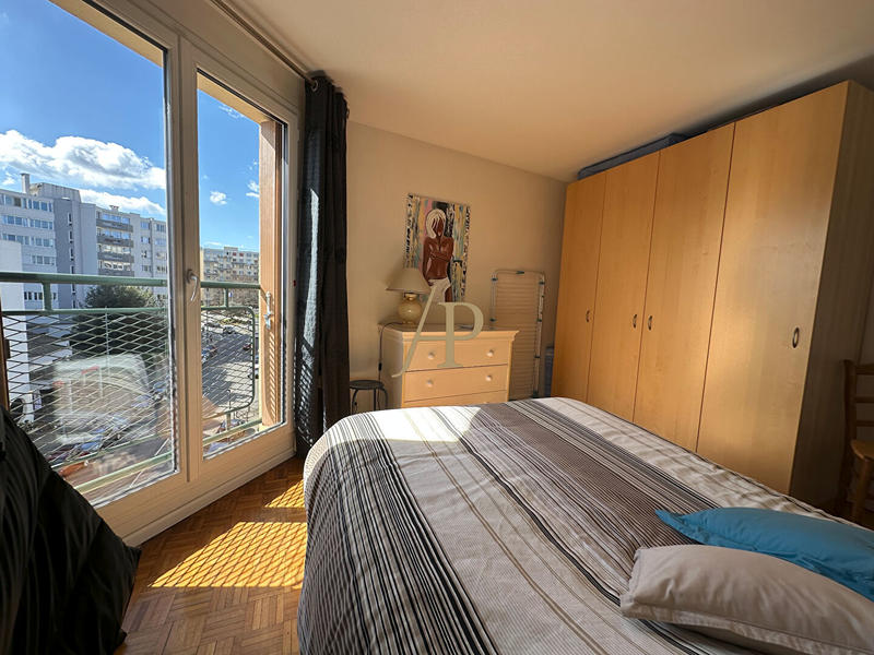 Appartement - 89 m² - 4 pièces