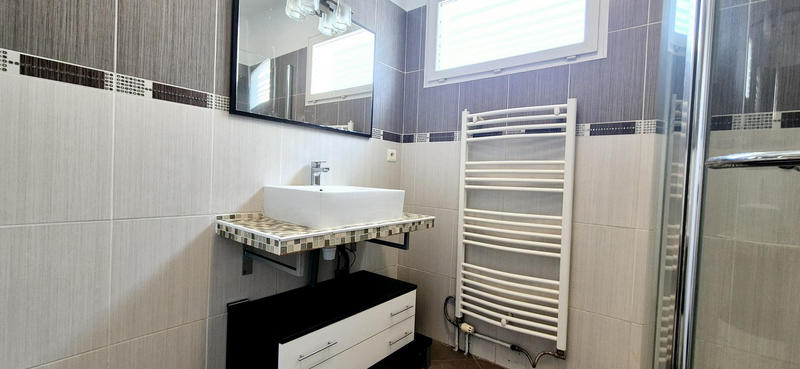 Maison - 105 m² - 4 pièces