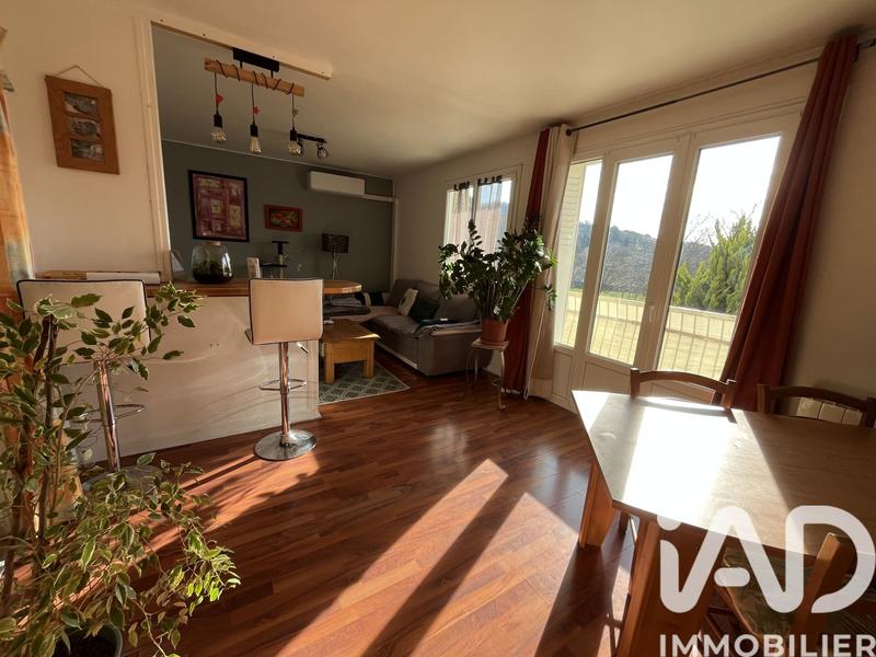 Appartement - 75 m² - 4 pièces