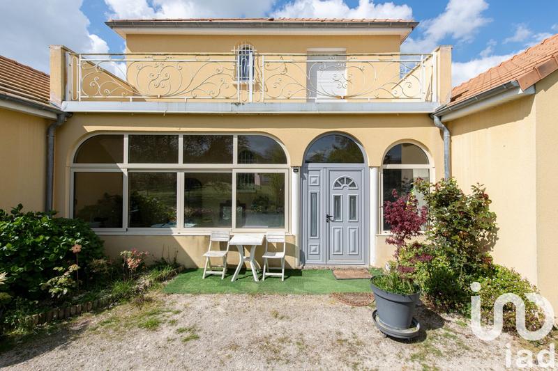 Maison - 180 m² - 5 pièces