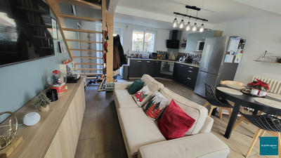 Maison - 147 m² - 8 pièces