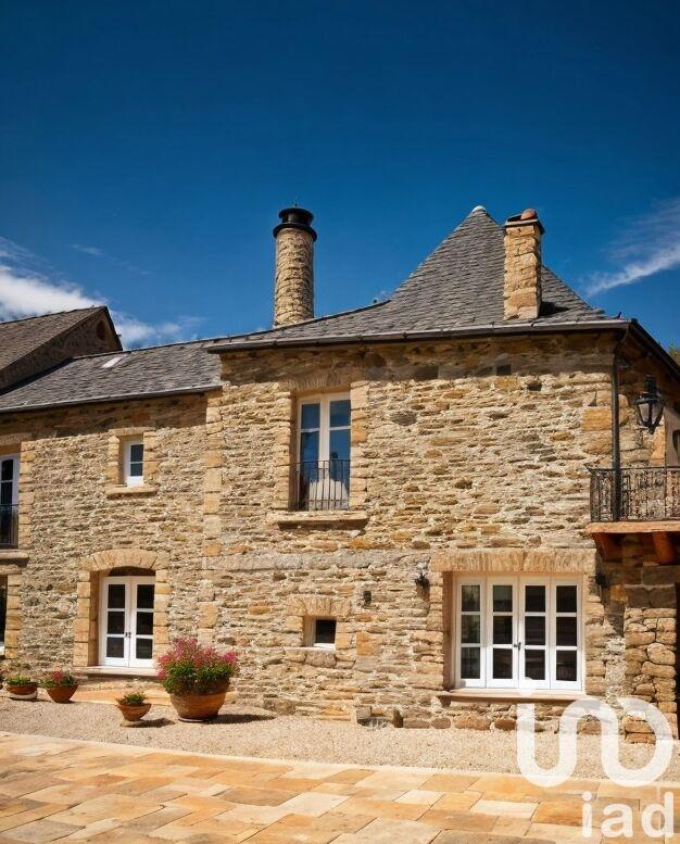 Maison - 115 m² - 8 pièces