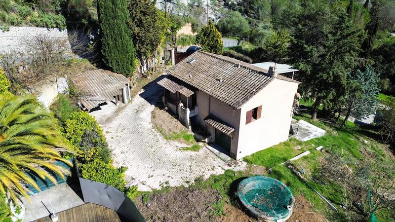 Maison - 93 m² - 4 pièces