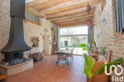 Maison - 280 m² - 8 pièces