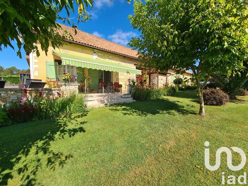 Maison - 202 m² - 6 pièces