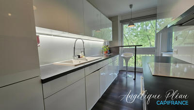 Appartement - 105 m² - 5 pièces