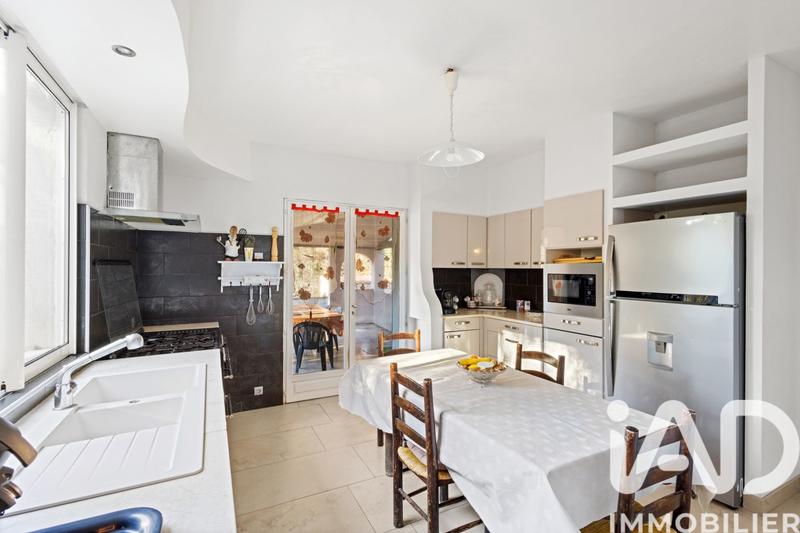 Maison - 170 m² - 5 pièces