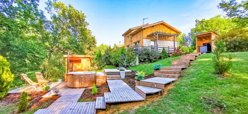 Propriété - 450 m² - 11 pièces