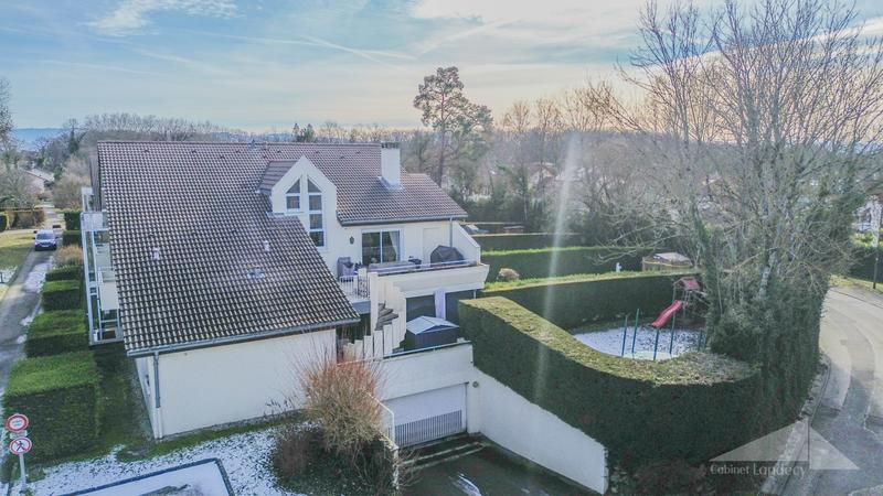 Appartement - 113 m² - 4 pièces