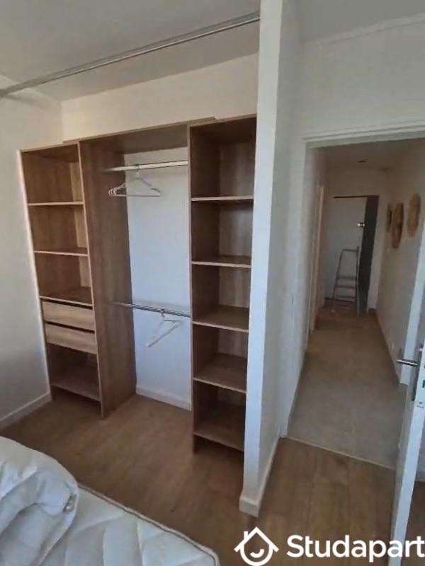 Chambre - 10 m² - 1 pièce