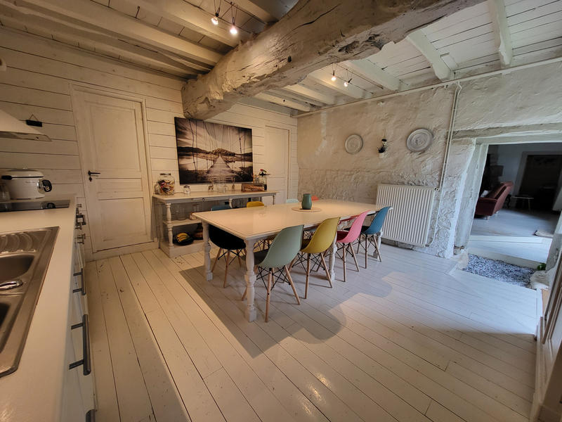 Propriété - 260 m² - 7 pièces