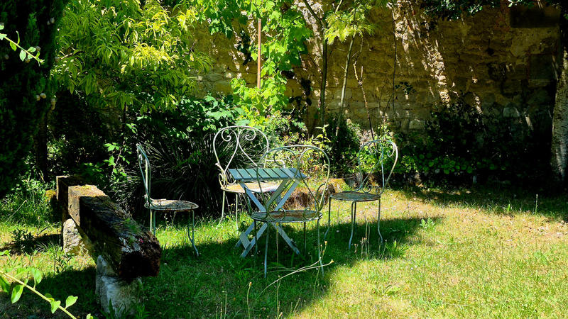 Maison - 379 m² - 12 pièces