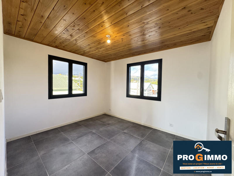 Maison traditionnelle - 90 m² - 4 pièces