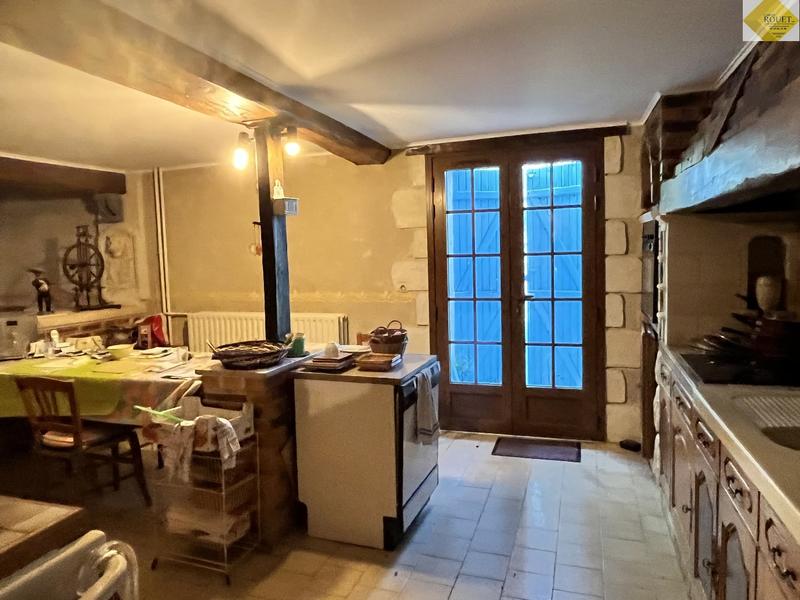 Maison - 234 m² - 8 pièces
