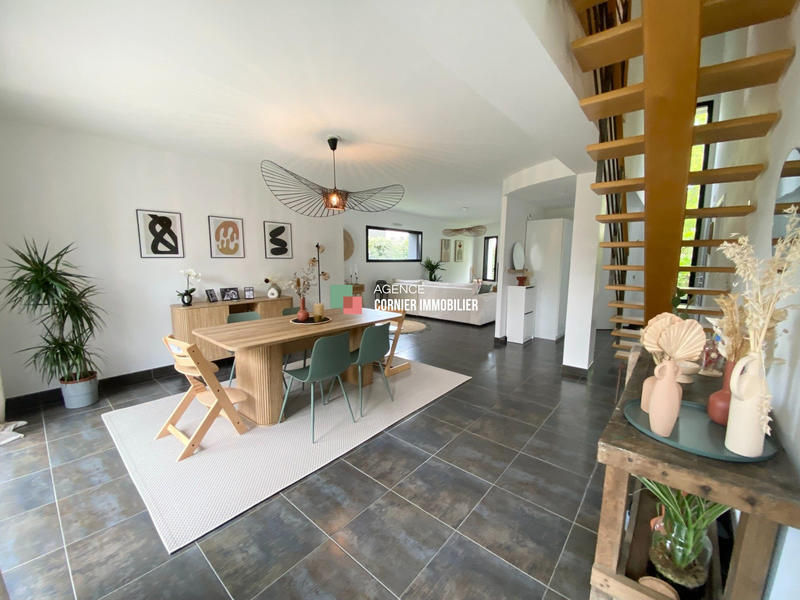 Maison - 152 m² - 6 pièces