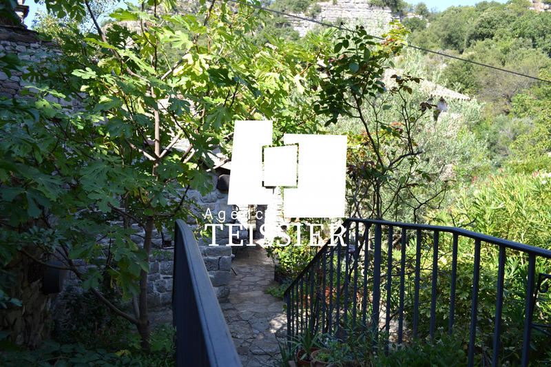 Maison - 104 m² - 6 pièces