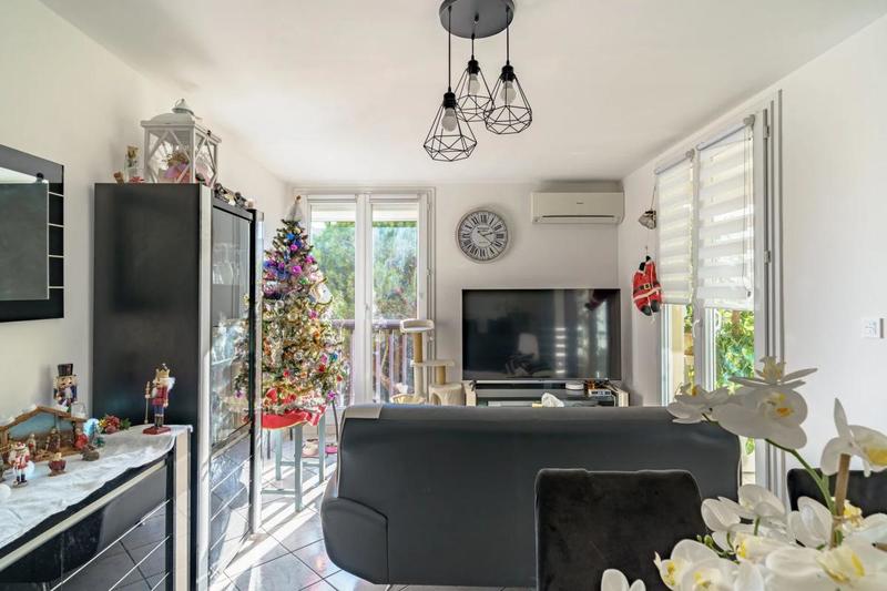 Appartement - 79 m² - 4 pièces