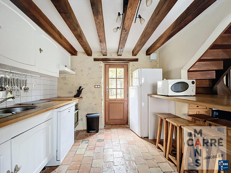 Maison - 380 m² - 10 pièces