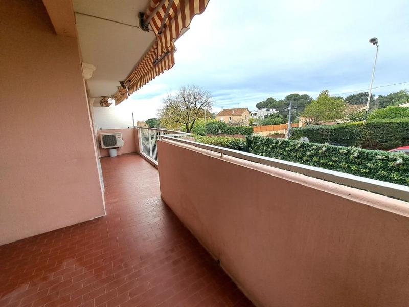 Appartement - 75 m² - 4 pièces