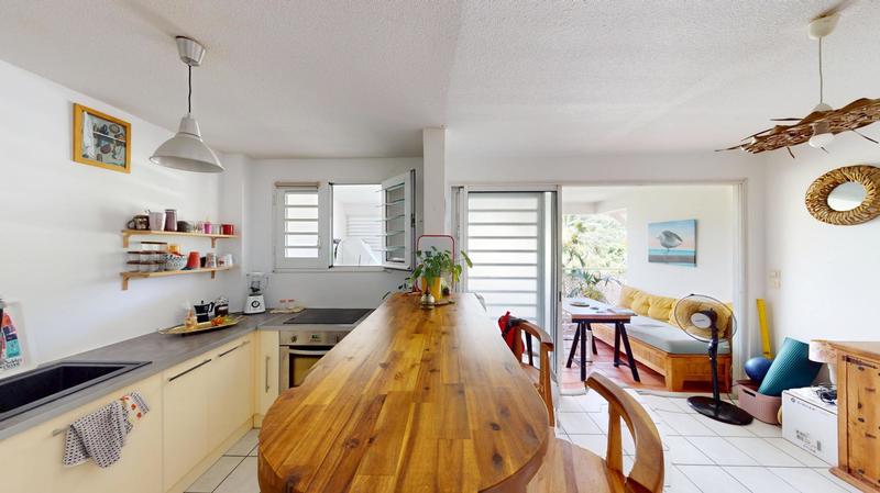 Appartement - 90 m² - 3 pièces