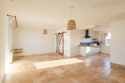 Maison - 80 m² - 5 pièces