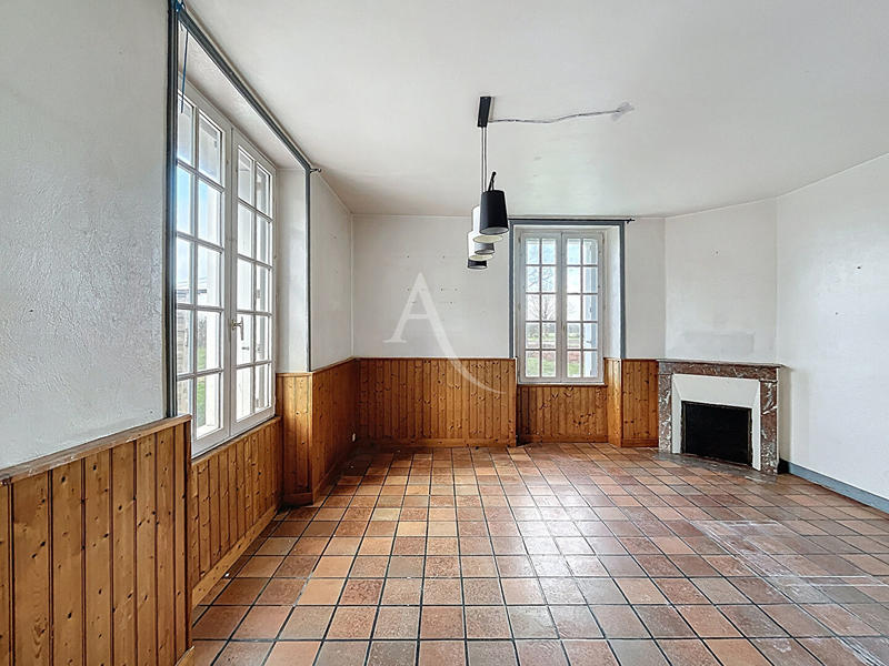 Longère - 258 m² - 14 pièces