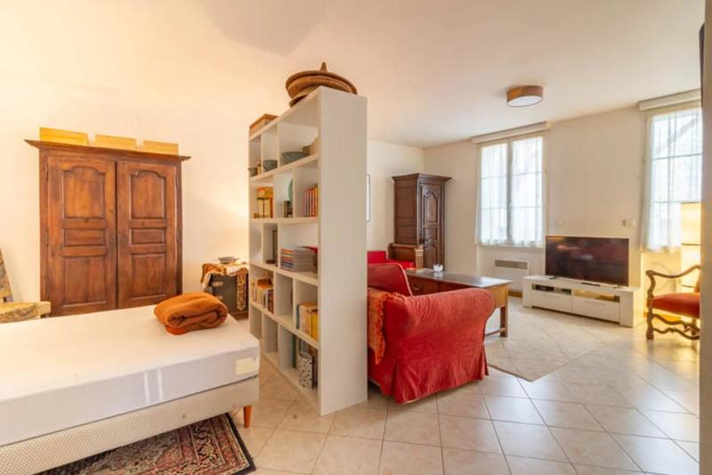 Propriété - 212 m² - 7 pièces