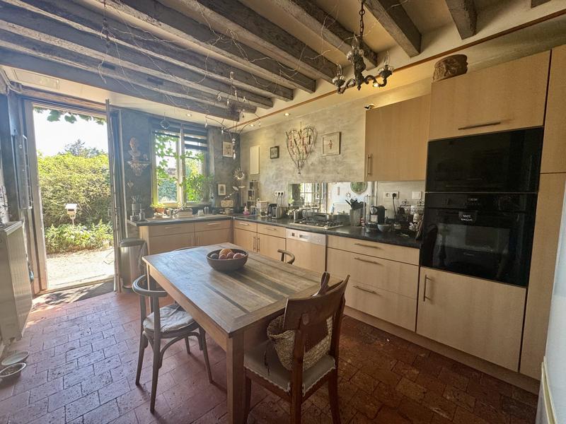 Maison - 140 m² - 5 pièces