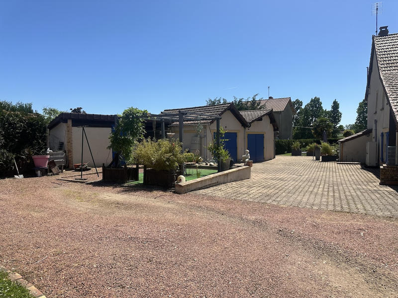 Maison - 107 m² - 5 pièces