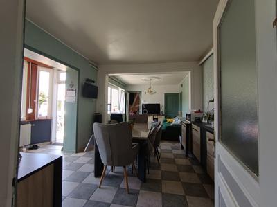 Maison - 142 m² - 7 pièces