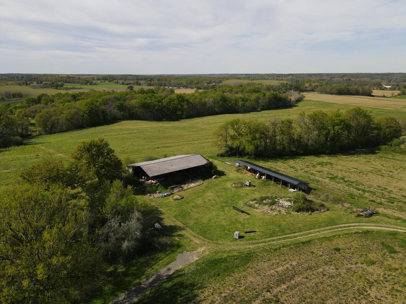 Propriété - 260 m² - 11 pièces