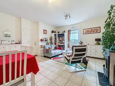 Appartement - 72 m² - 3 pièces