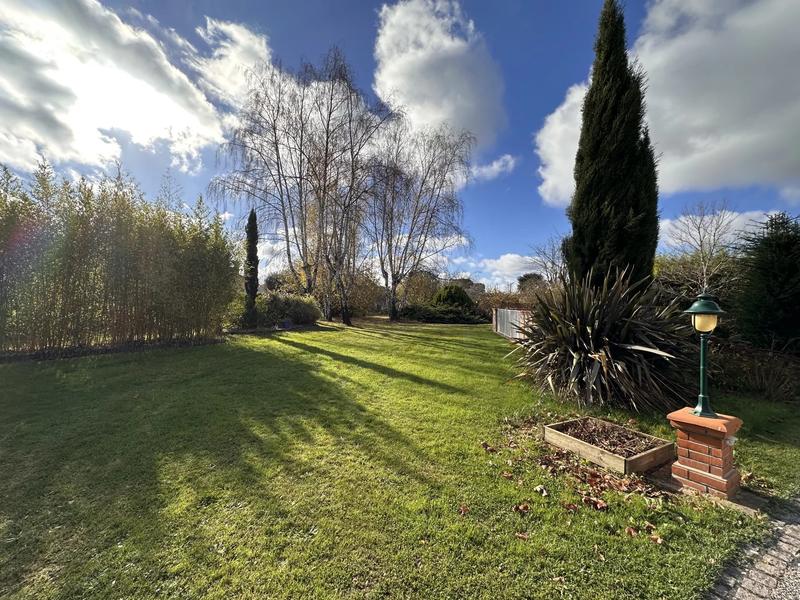 Maison - 210 m² - 9 pièces